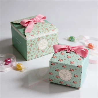 Mažos dėžutės saldumynams